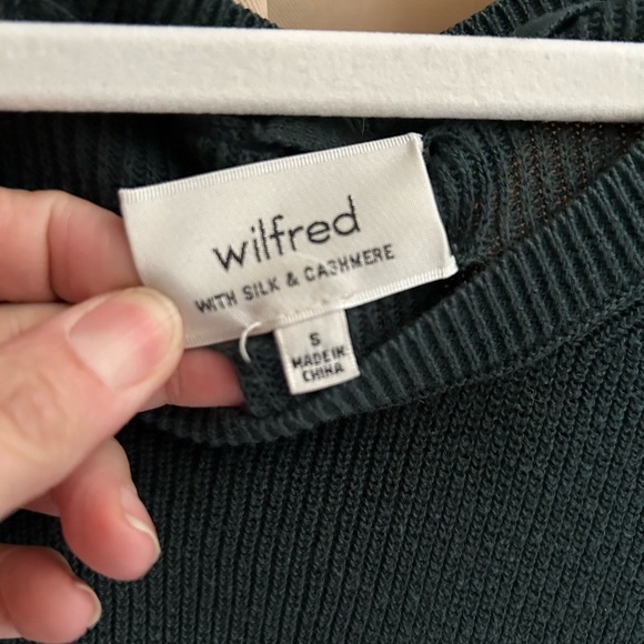 [S] Wilfred Small Long Sleeve - Picture 2 of 5